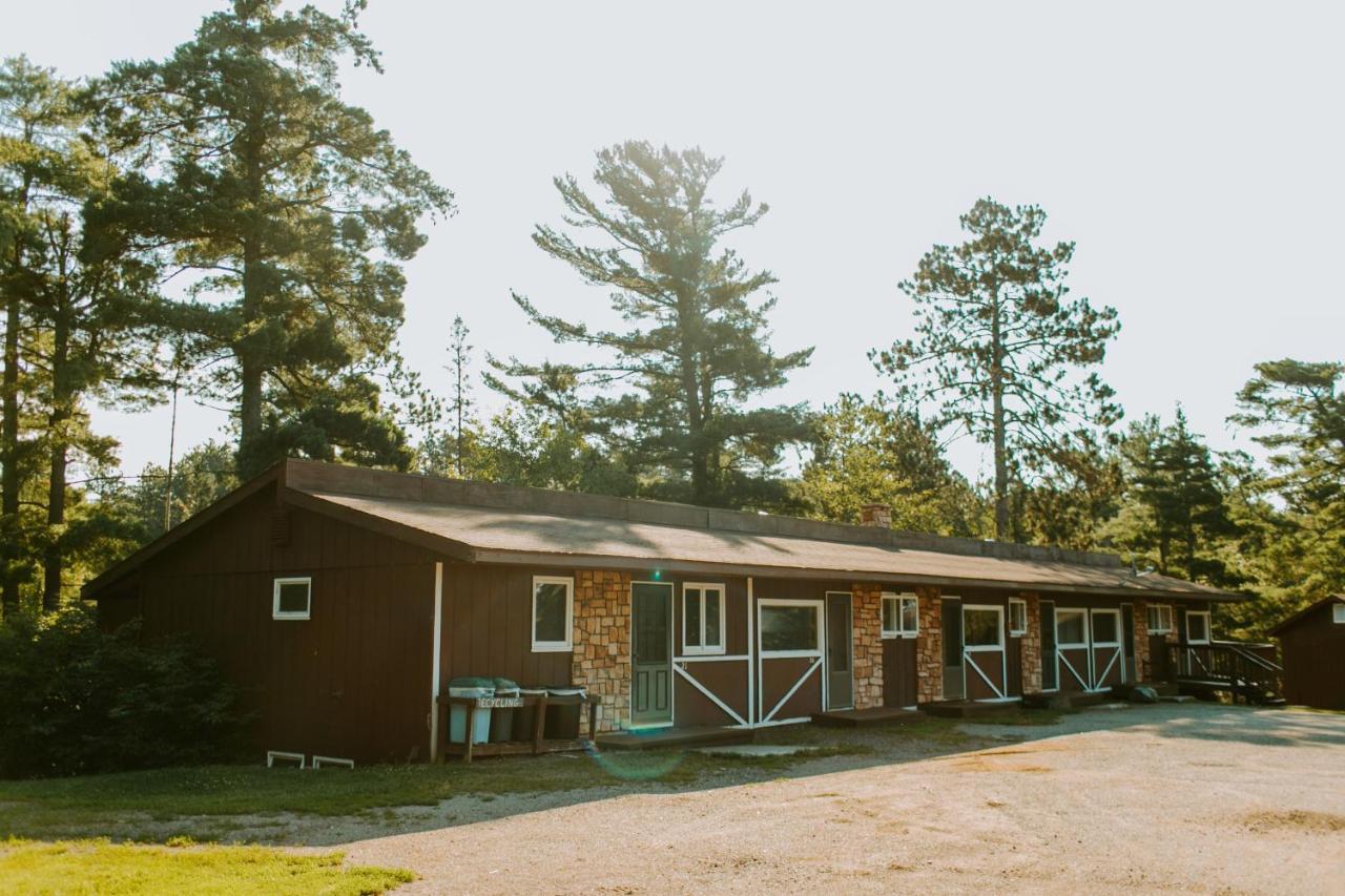 Silver Rapids Lodge & Campground Ely Bagian luar foto