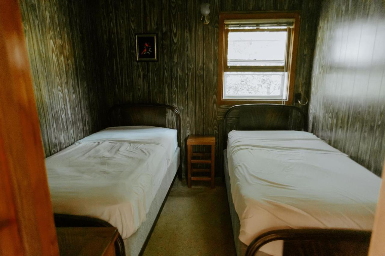 Silver Rapids Lodge & Campground Ely Bagian luar foto