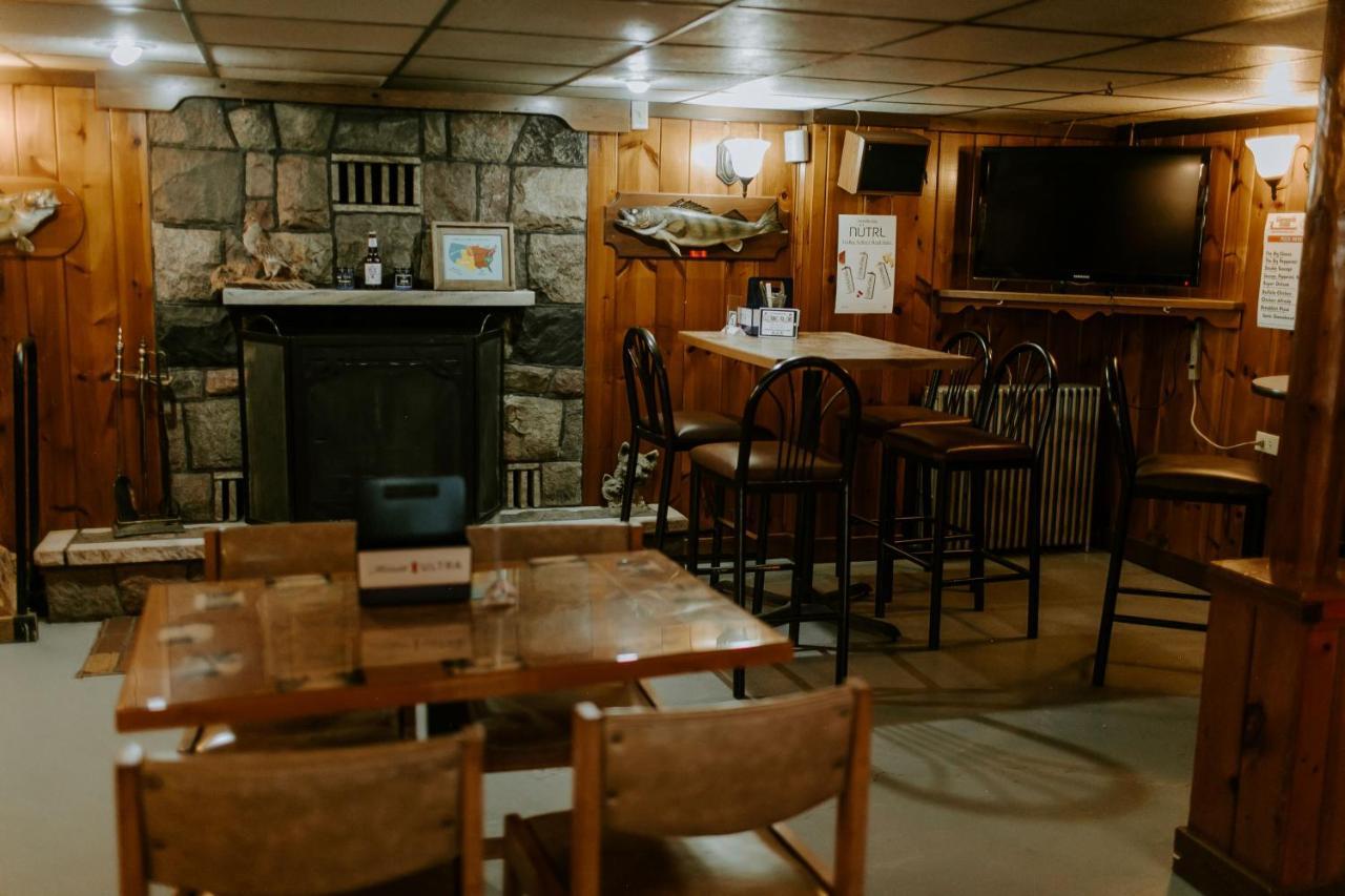 Silver Rapids Lodge & Campground Ely Bagian luar foto