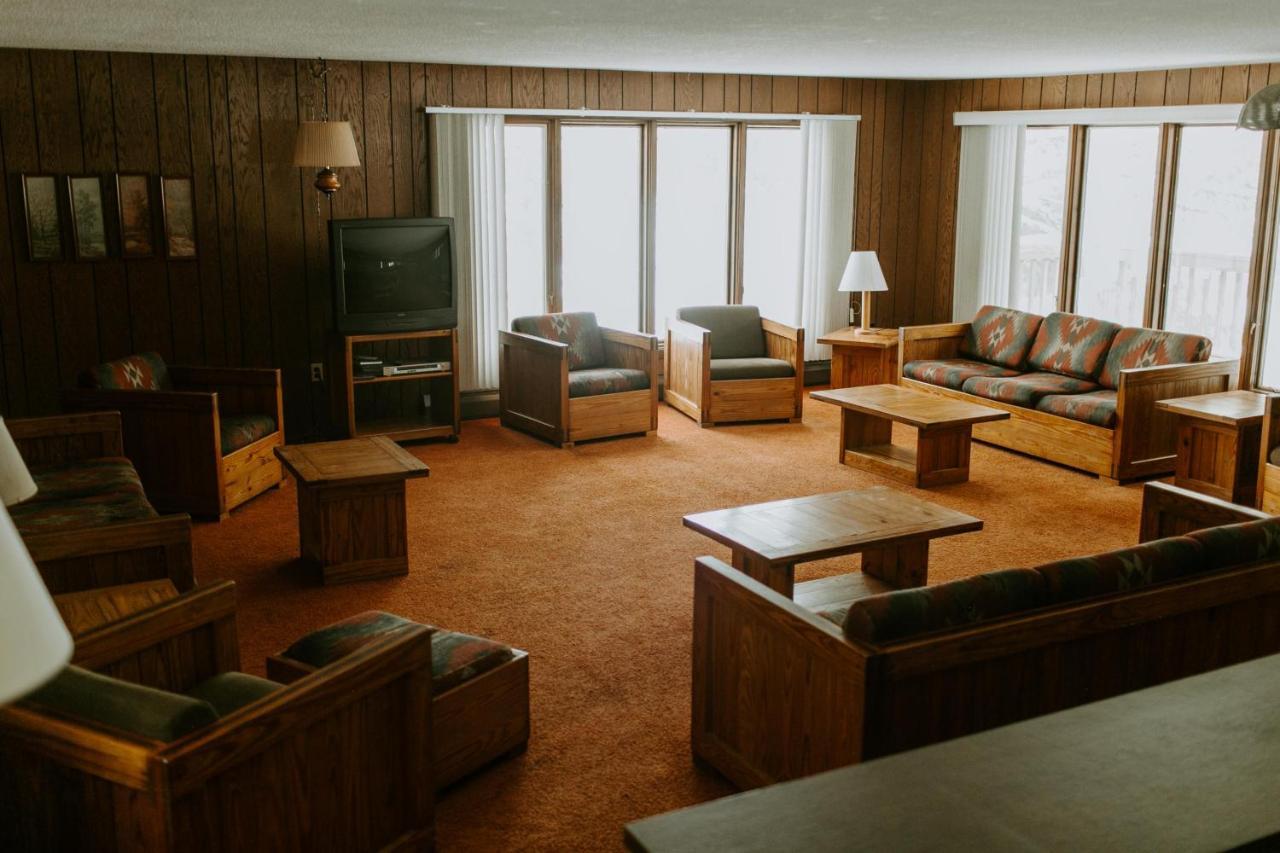 Silver Rapids Lodge & Campground Ely Bagian luar foto