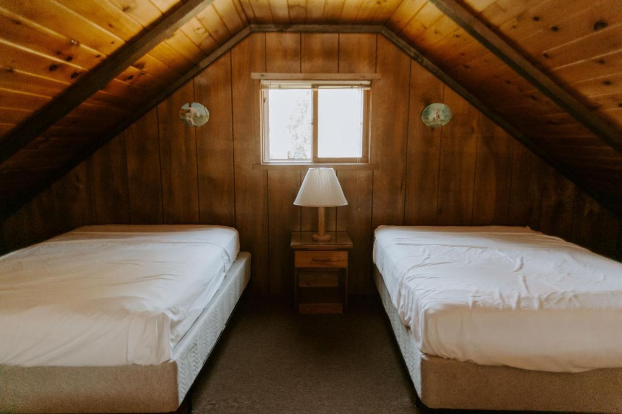 Silver Rapids Lodge & Campground Ely Bagian luar foto